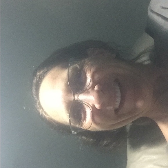 Meet your Posher, Sue - Picture 1 of 1